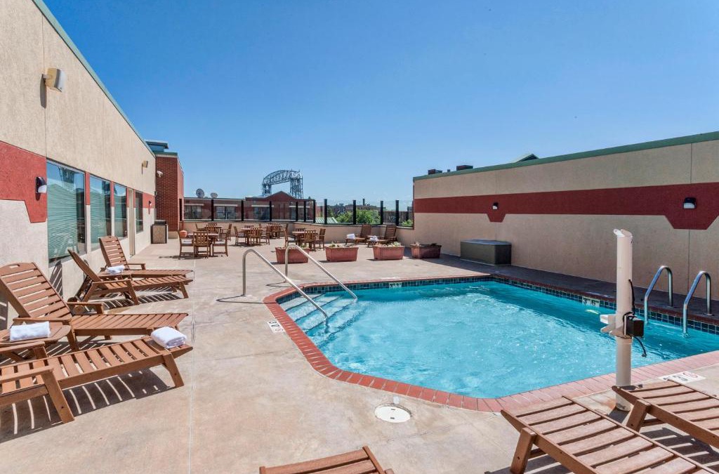 Canal Park Hotel | The Inn on Lake Superior