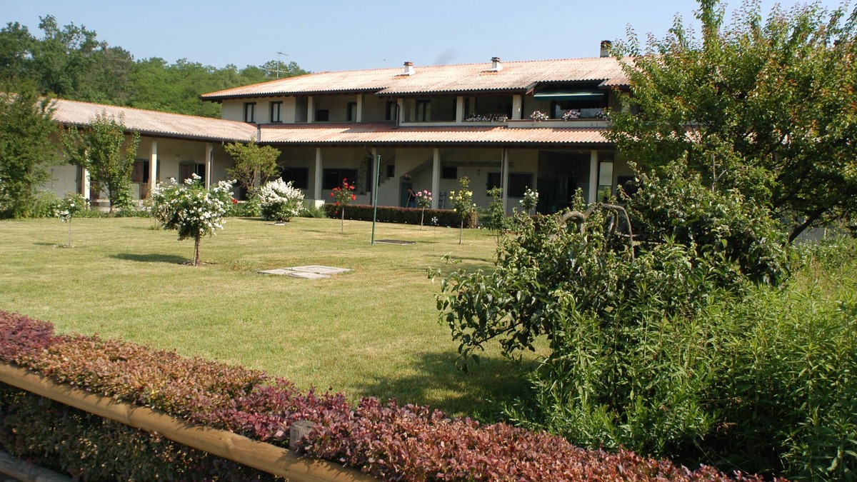 Somma Lombardo Apartment | The Inn on the Prairie, an oasis in the middle of the green