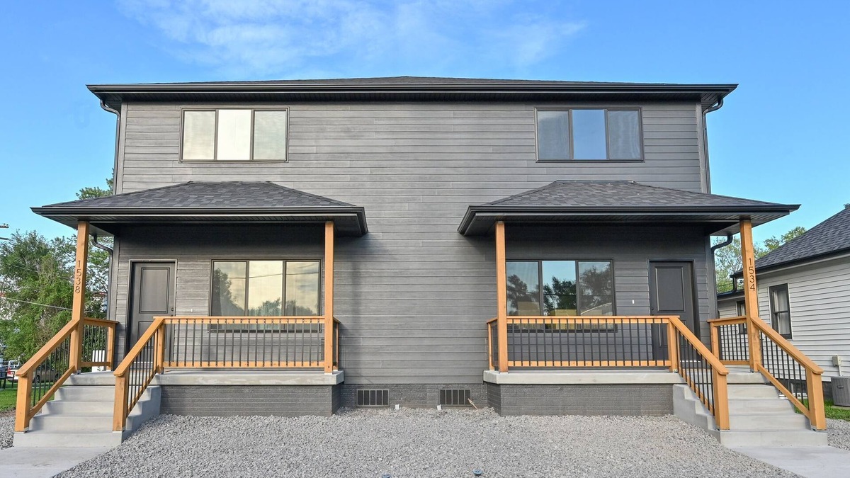 Lincoln House | The Iron Ore House II