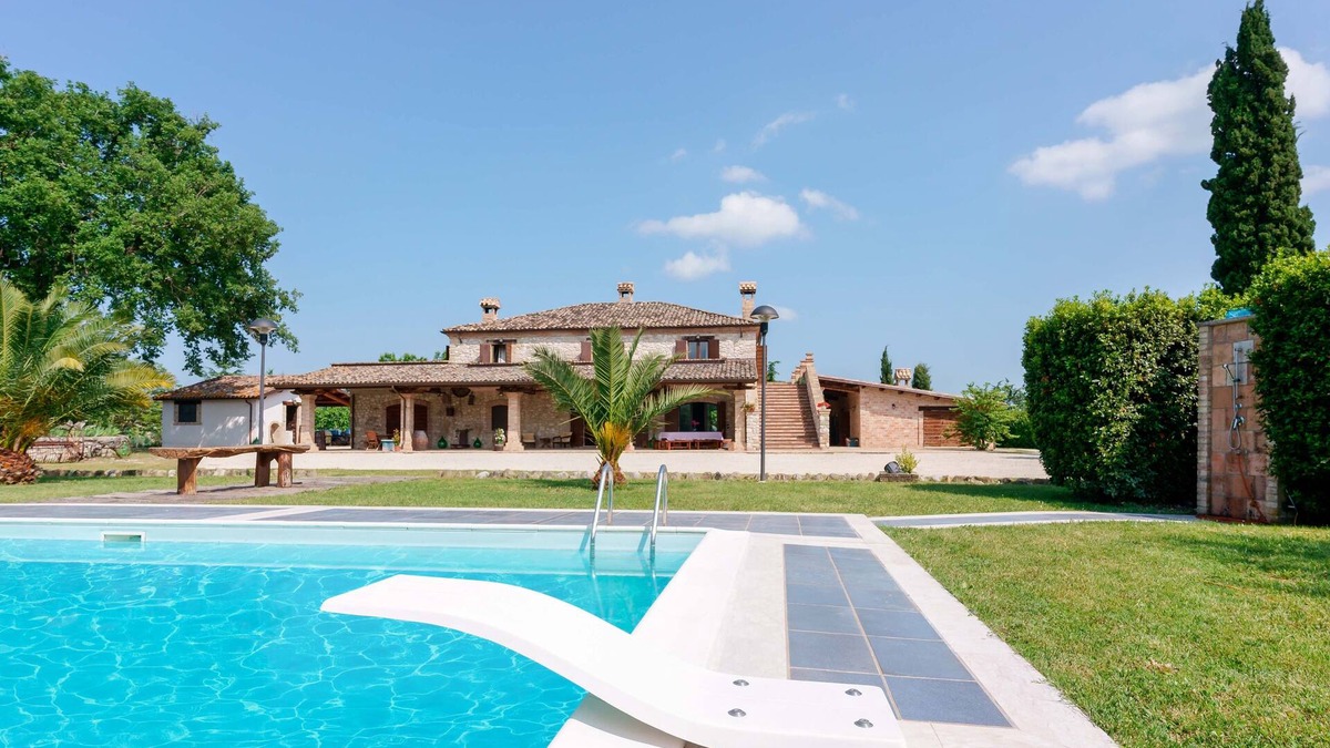 Campli Villa | tHE Italian Dream Villa - Pool, Spa & Wine