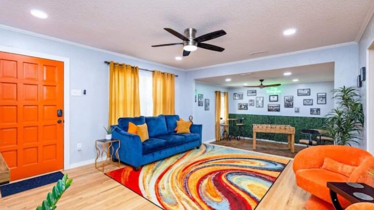 San Angelo House | The Ivy League House