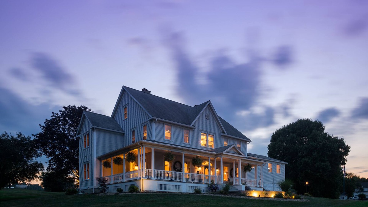 New Castle House | The Jacqueline House of Wilmington