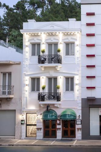 Igoumenitsa Apartment | The Jax Luxury City Suites
