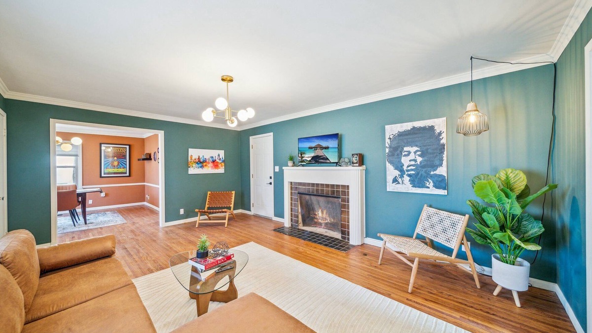 Turner Park House | The Jimi Hendrix Experience