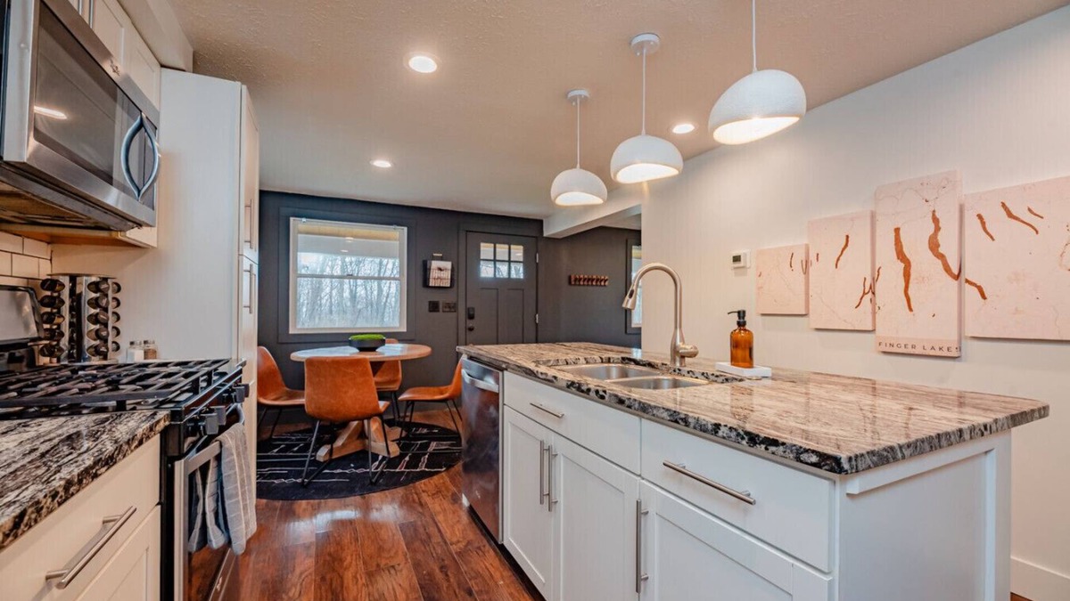 Bristol Hills Ski Chalet | The Johnson Chalet in Bristol/Canandaigua*HOT TUB*