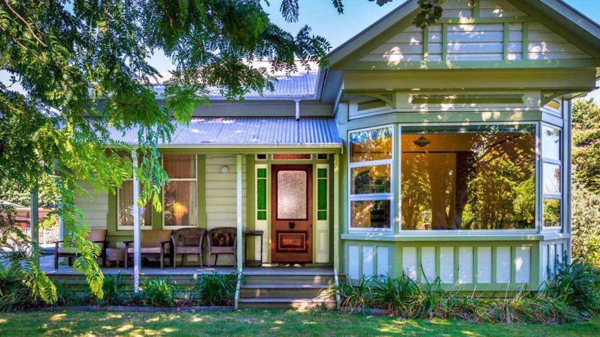 Spring Creek Bed & Breakfast | The Jolly Poacher Retreat
