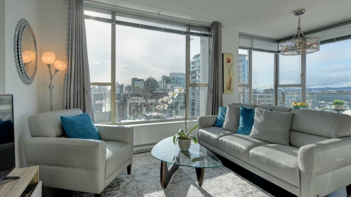 Inner Harbour Condo | The Juliet-Beautiful Fully Furnished 2 bed 2 bath condo
