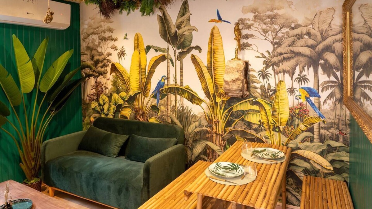 Moulins Apartment | The jungle apartment