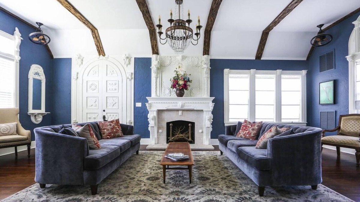 Historic Kenwood Bed & Breakfast | The Kenwood Gables Boutique Bed & Breakfast