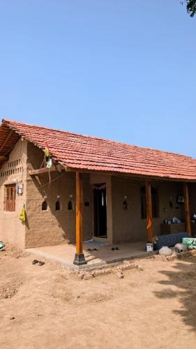 Kasrawad House | The Kesar Home Stay
