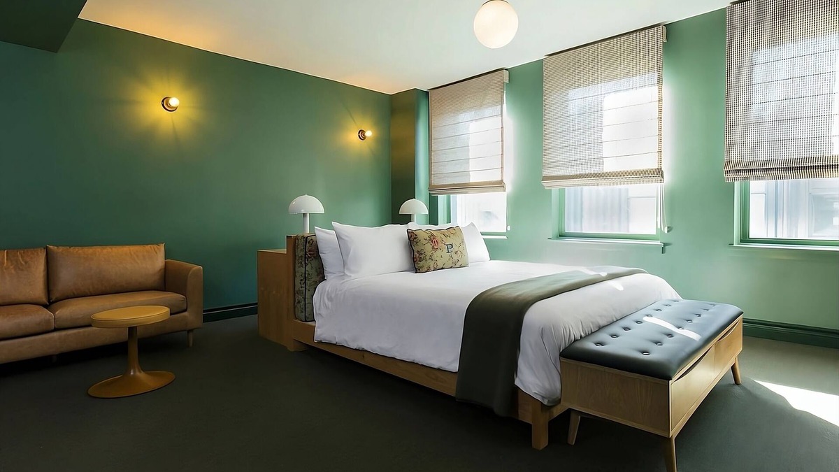 Downtown Seattle Hotel | The King at Palihotel Seattle, Close To Space Needle and Museum of Pop Culture!