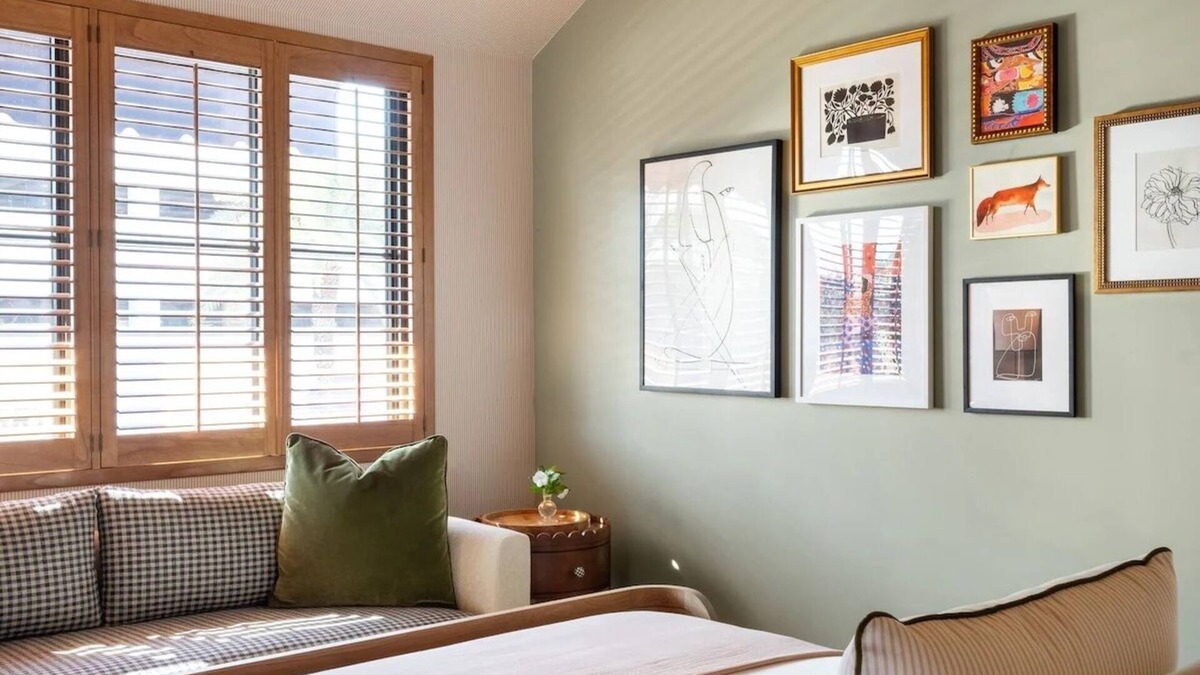 Courier City - Oscawana House | The King at Palihouse Hyde Park Village, Parking!