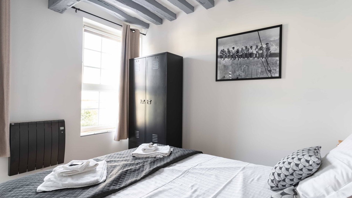 Louviers Apartment | The "King" modern apartment & warm