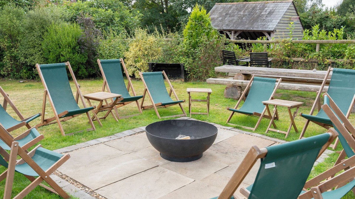 Whiteparish Bed & Breakfast | The Kings Head
