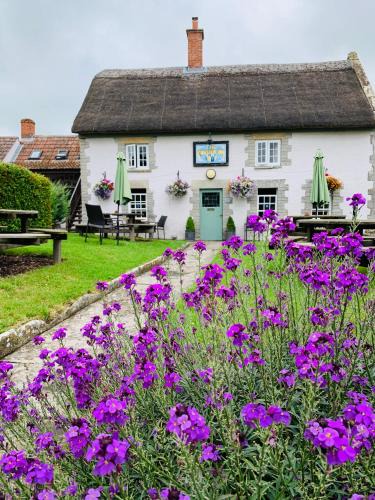 Kingsdon Hotel | The Kingsdon Inn