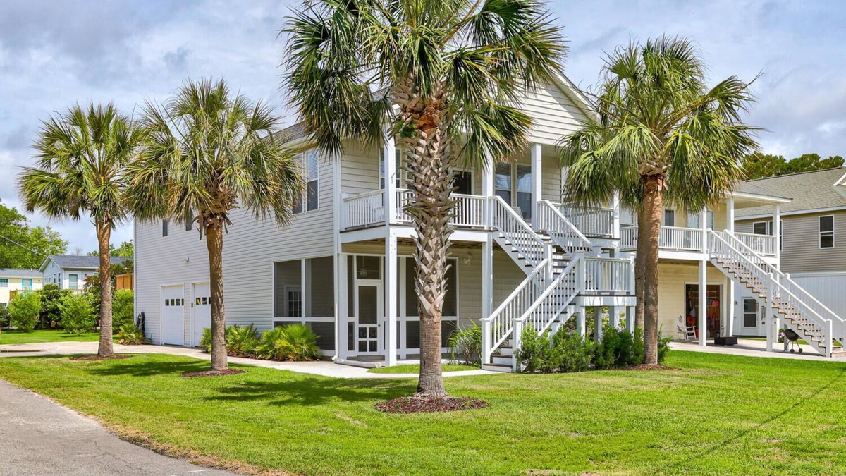 Carolina Beach House | The Knotty Goose - Home in Carolina Beach