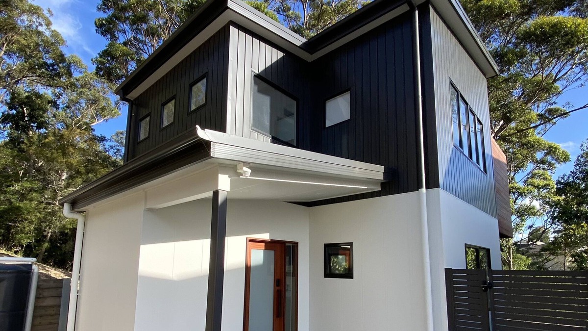 Merimbula Cabin | The Lake Apartment: Merimbula