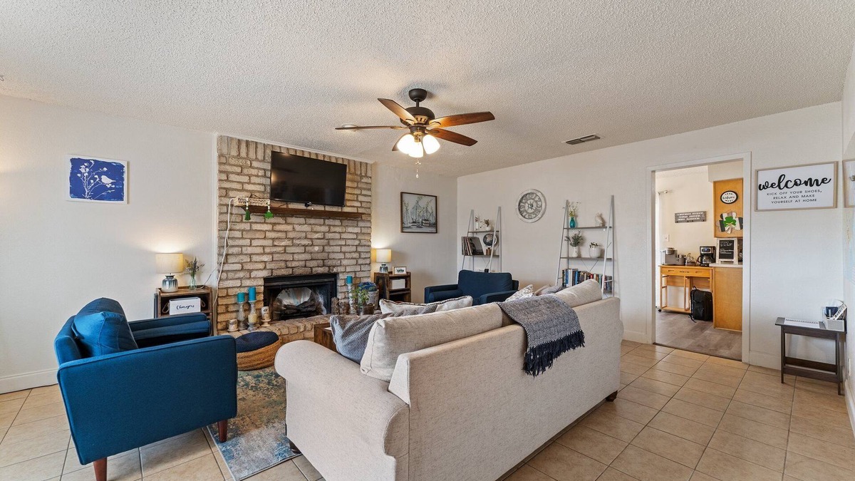 Lake Brownwood House | The Lake Escape @Brownwood