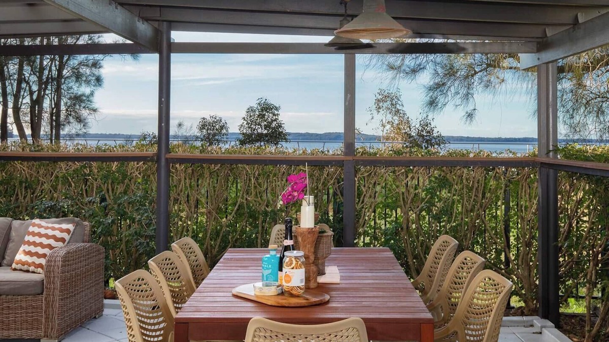 Tuggerawong House | The Lake Haus Spacious Waterfront Escape with Pool