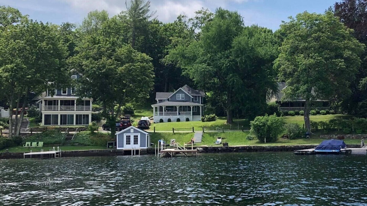 New Preston House | The Lake House on Lake Waramaug