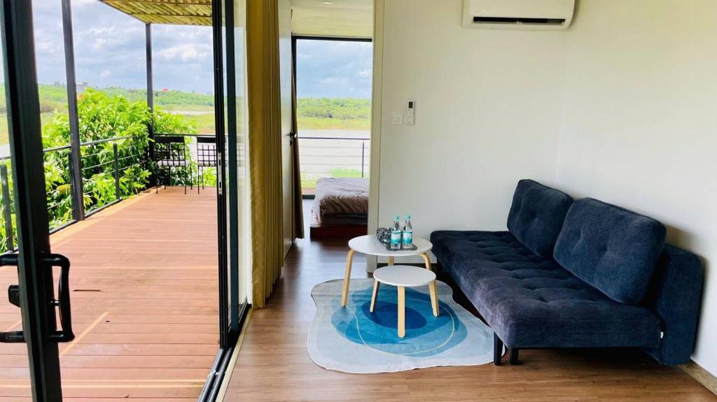 Dinh Quan Cabin | The Lake House Retreat & Watersports