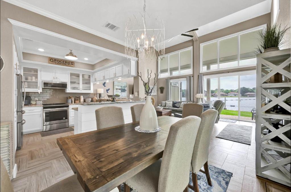April Sound House | The Lake House