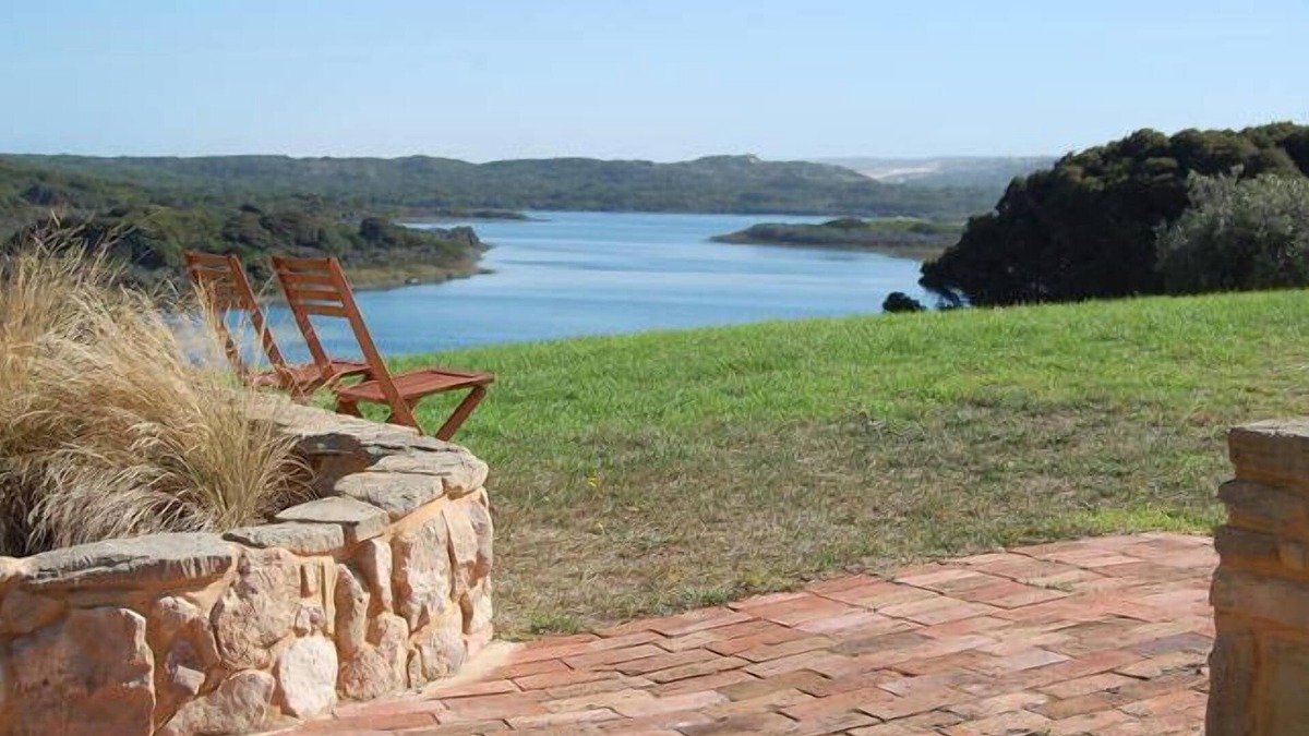 Cape Bridgewater House | The Lakes House