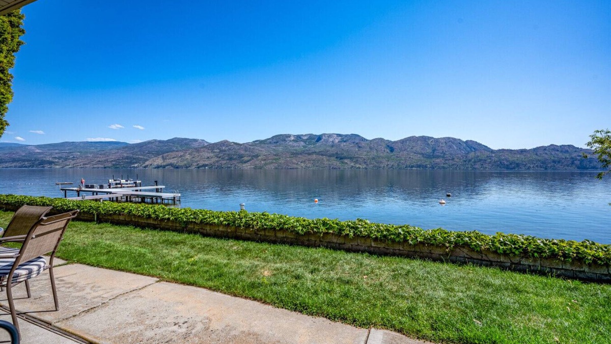 Central Okanagan Condo | The Lakeside Condo with Large Outdoor Space #105