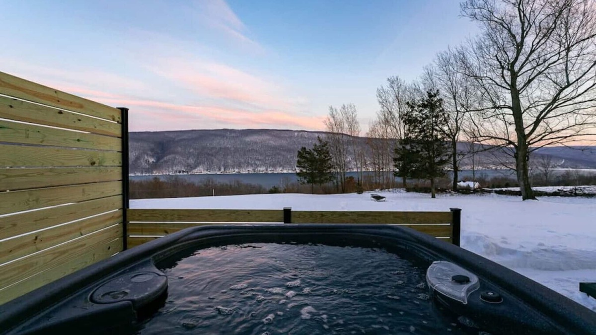 Naples Ski Chalet | The Lakeview Chalet: Cozy & Chic, Hot Tub, Games