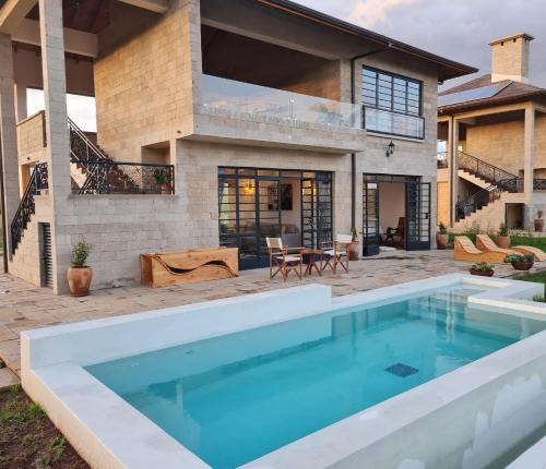 Nanyuki Ski Chalet | The Landing Nanyuki Cottages