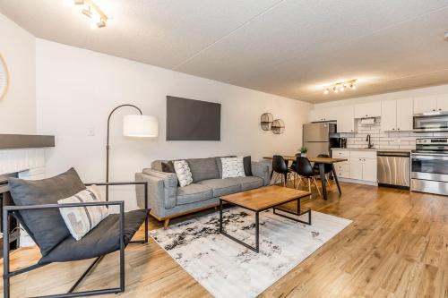 Collingwood House | The Landing Pad - Condo in Collingwood