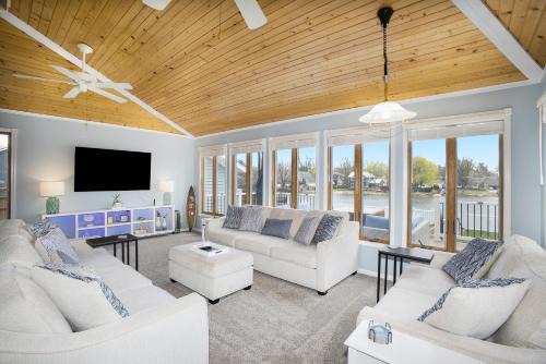 Linden House | The Landing