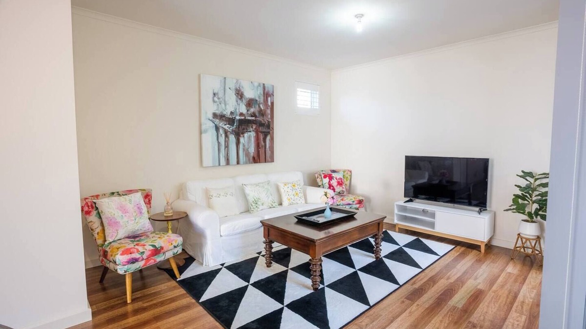 Lightsview House | The Lane of Lightsview Relaxed Inner city Living