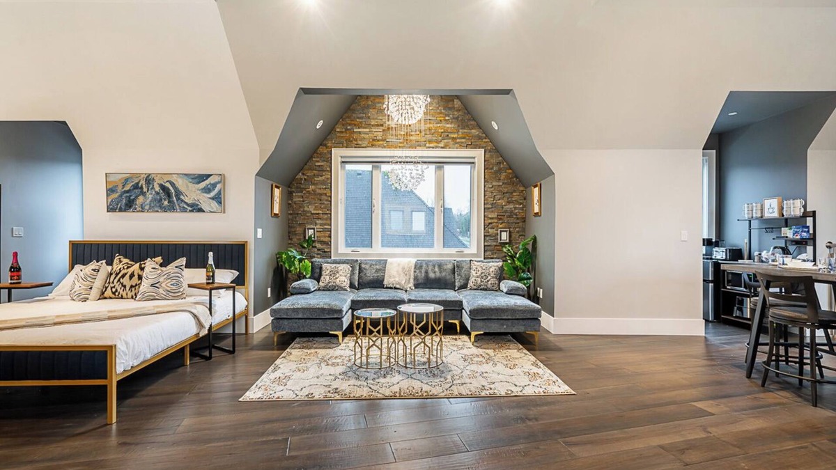 Langley Apartment | The Langley Getaway