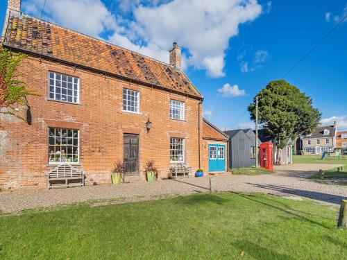 Walberswick House | The Lantern Loft