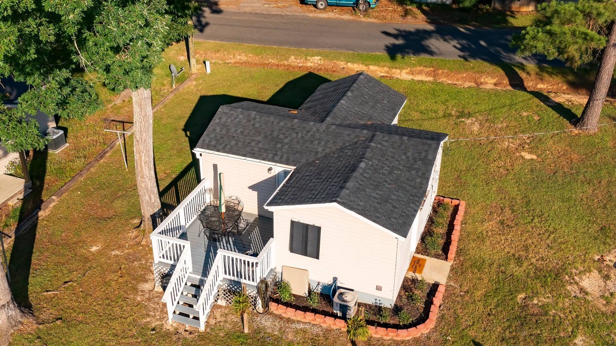 Hollands Landing House | The Last Resort at Martins Landing