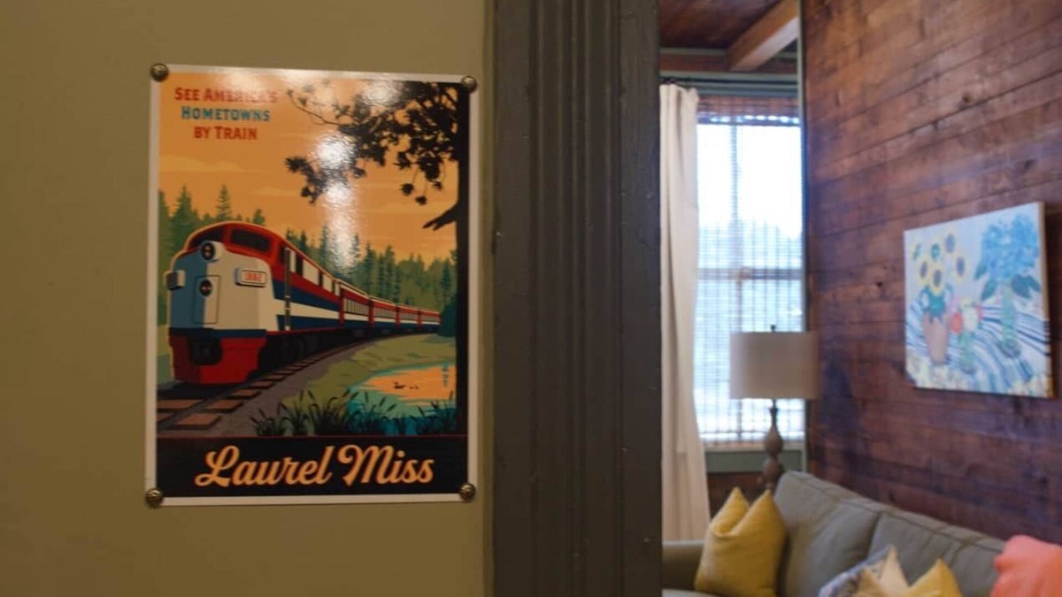 Laurel House | The Laurel Room- The Buzzard's Roost Inn