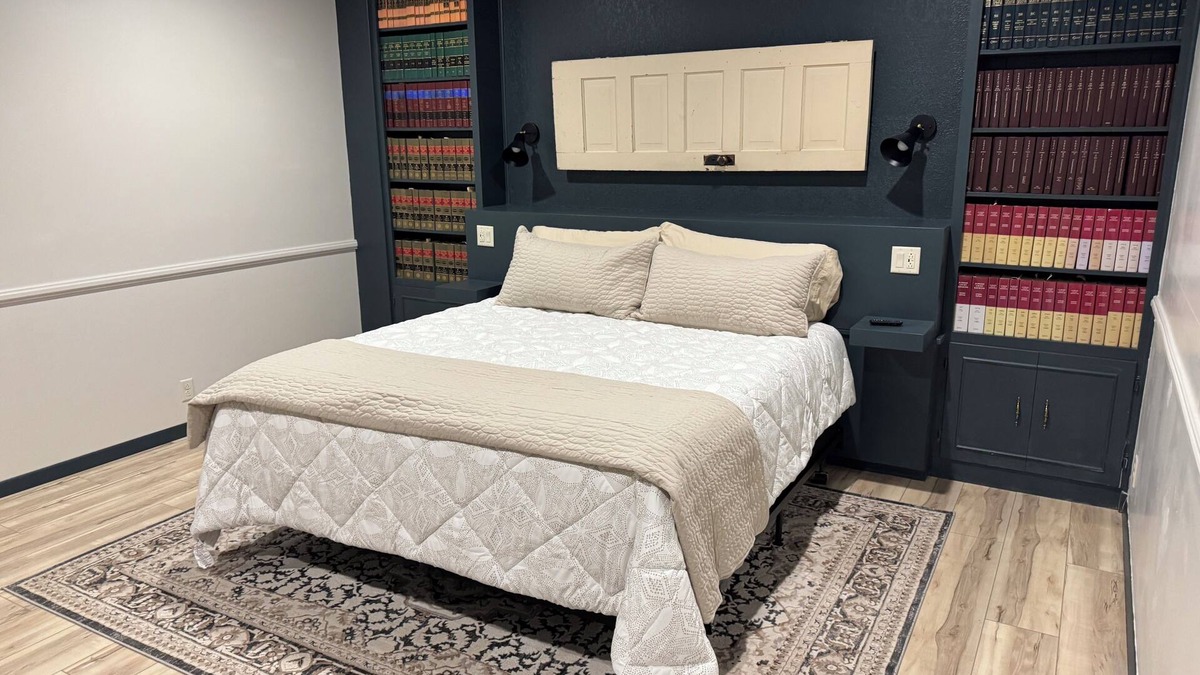 Russell Condo | The Lawft, Suite 2, 2 King beds each with own bathroom, No Clean fees or stairs!