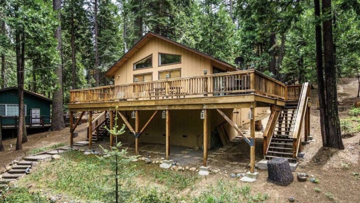 Cold Springs Cabin | The Lazy Lodge Cabin in Cold Springs *WiFi and AT&T cell service working”