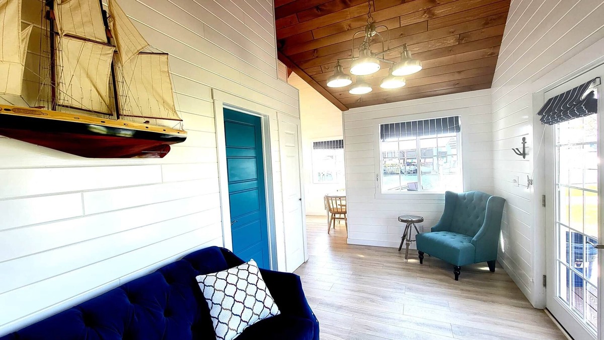 Alexandria Bay House | The Ledges Resort and Marina, Finch