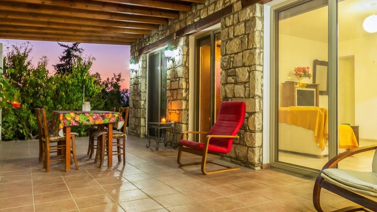Amargeti House | The Lemon Tree Lodge Rustic Village