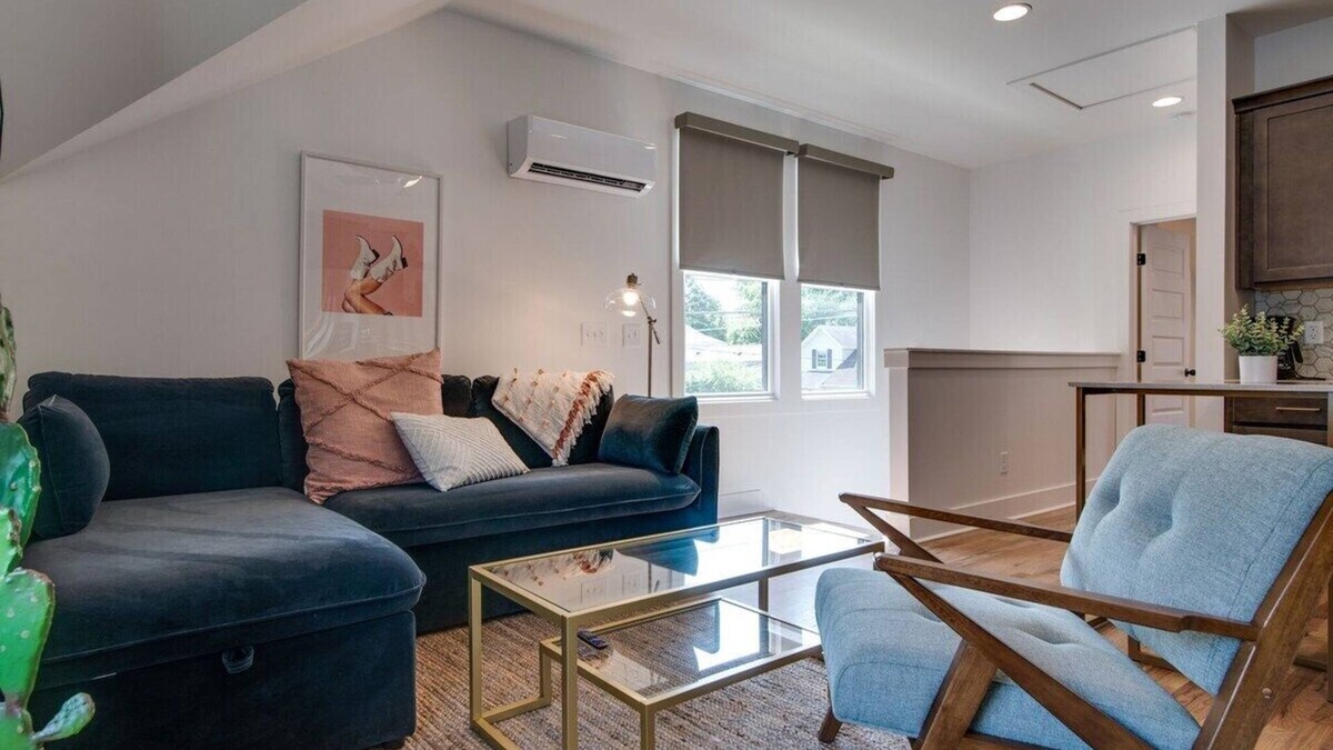 Greenwood House | The Lennox: Stylish East Nashville Retreat