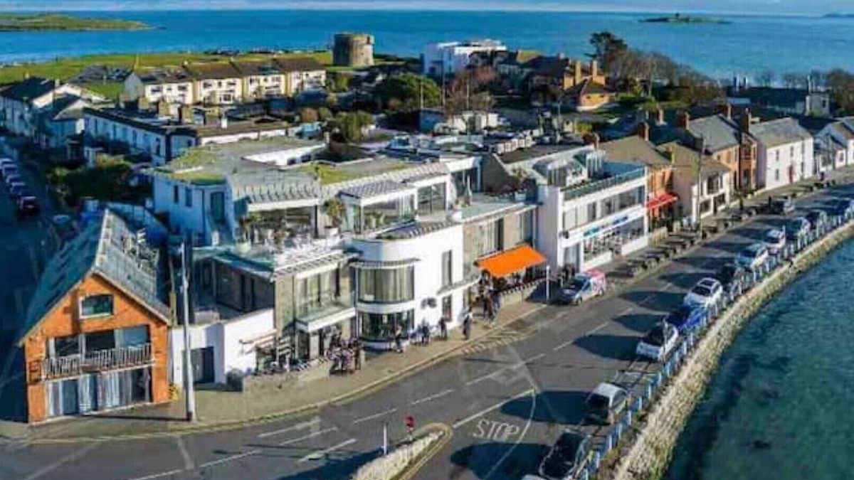 Sutton Cross House | The Lifeboat House, Skerries Harbour