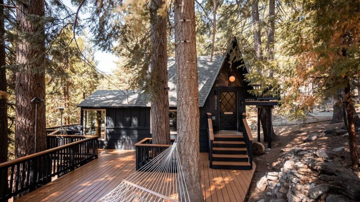 Running Springs Cabin | The Lightfoot Cabin · Mid-Century Cabin Perfect for Romantic Getaway