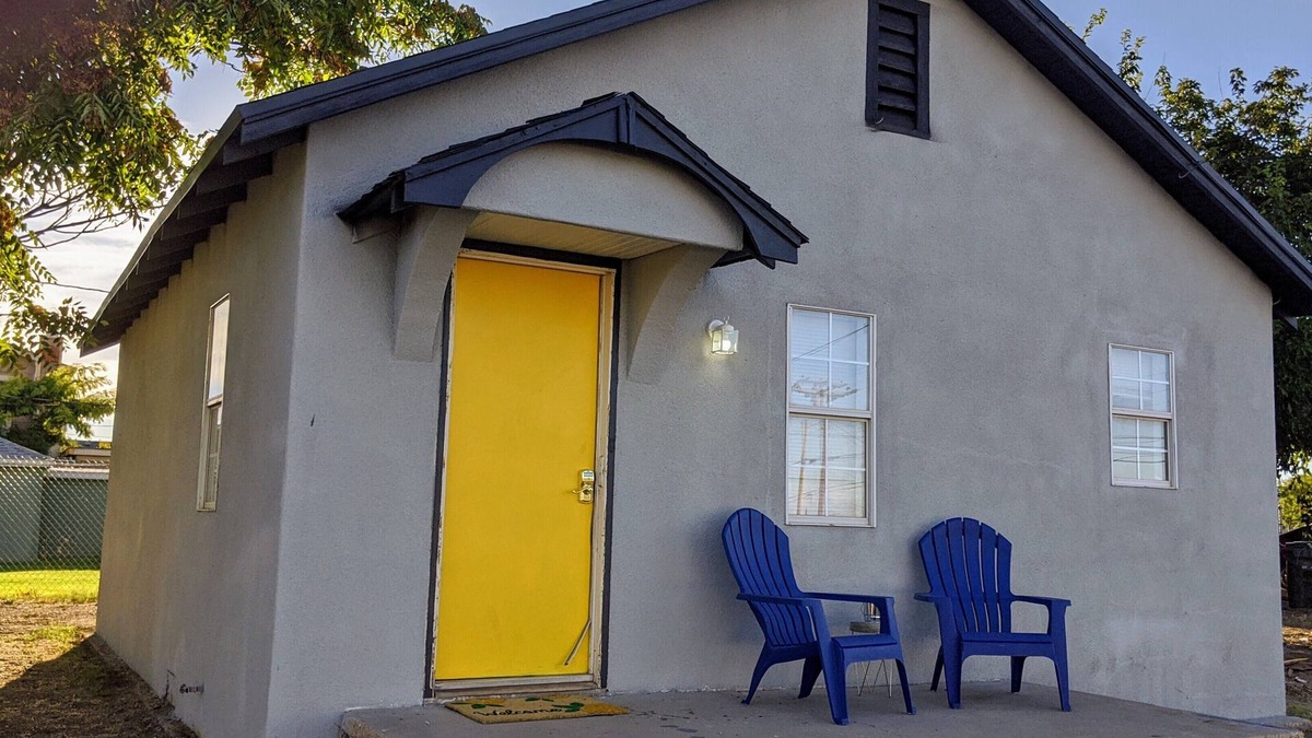 Carlsbad House | The Lighthouse: Simple, Stylish Comfort in Central Carlsbad