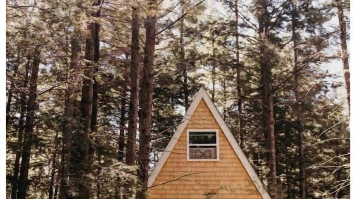 Standish Cabin | THE LILLIPAD.Off-grid A frame. Sebago lake region!