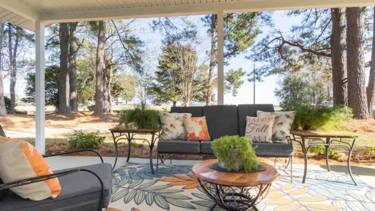 Crisp Cottage | The Lindell House Fully handicapped equipped country cottage