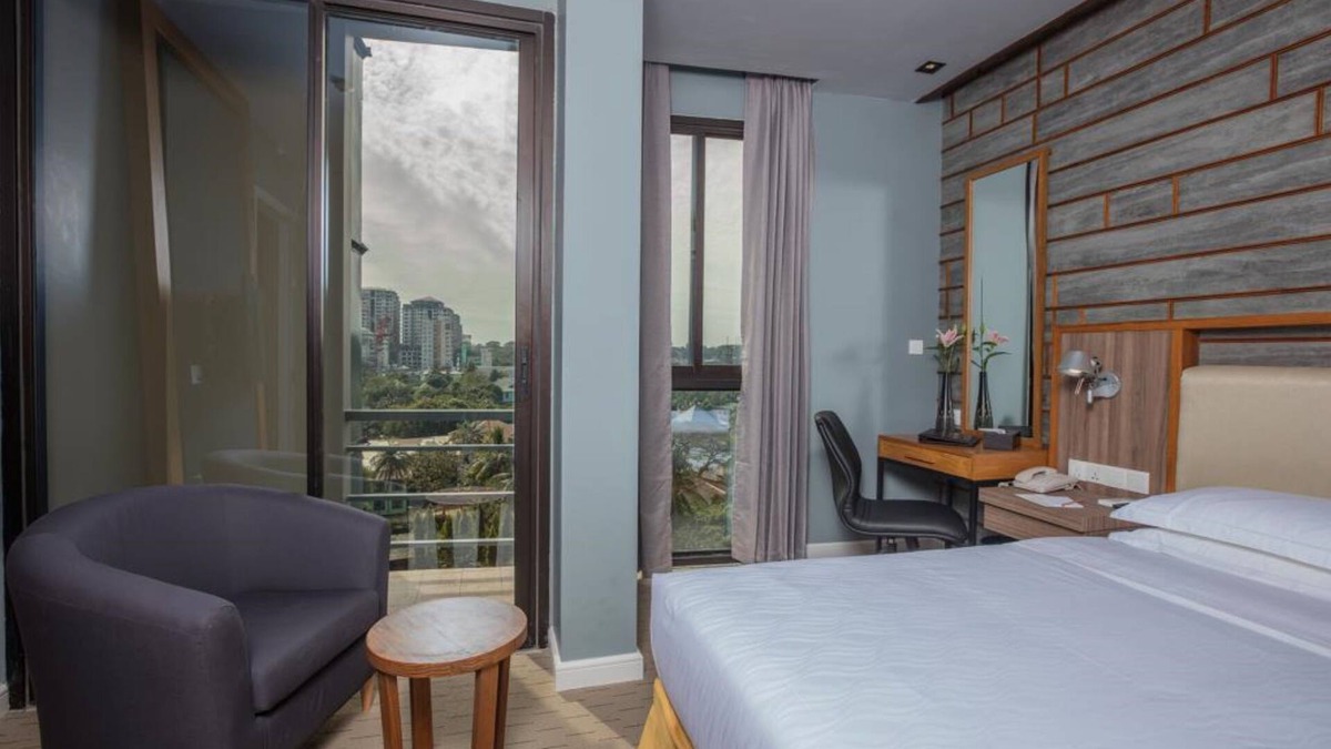 Bahan Hotel | The Link Yangon Boutique Hotel