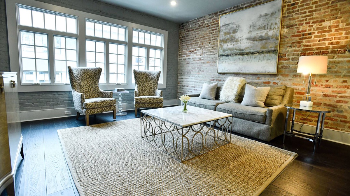 Central Business District Condo | "The Lisette"/Superdome/French Quarter/Large 2 bedroom 2 full bath