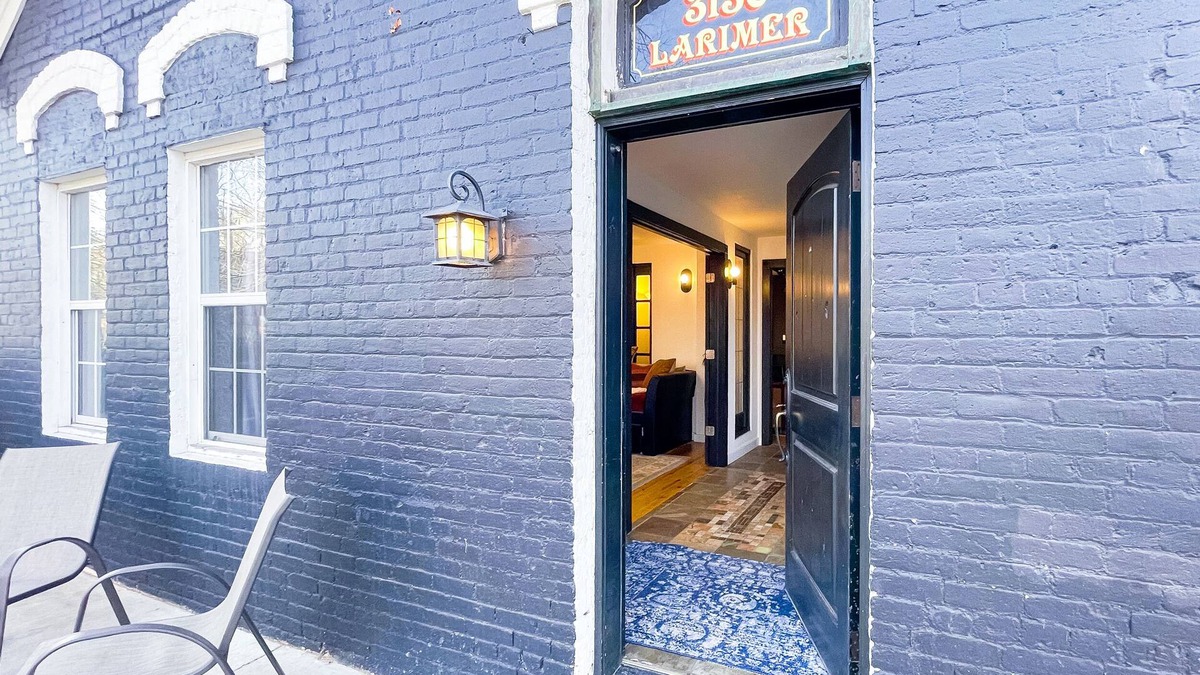 Curtis Park House | The Little Black House - in the heart of RiNo!